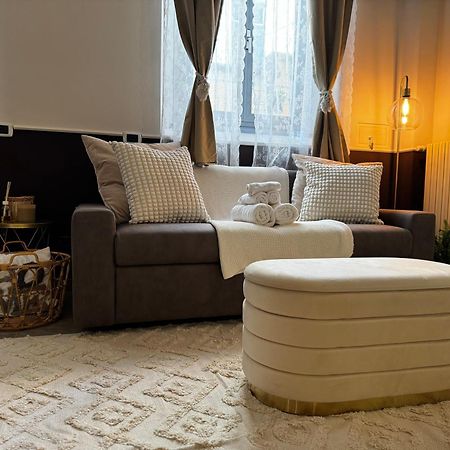Regina Milano In Verona - Sky Tv, Wifi E Breakfast Box Apartment Exterior photo