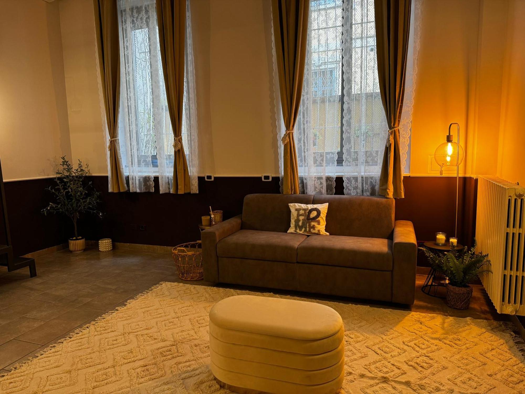 Regina Milano In Verona - Sky Tv, Wifi E Breakfast Box Apartment Exterior photo