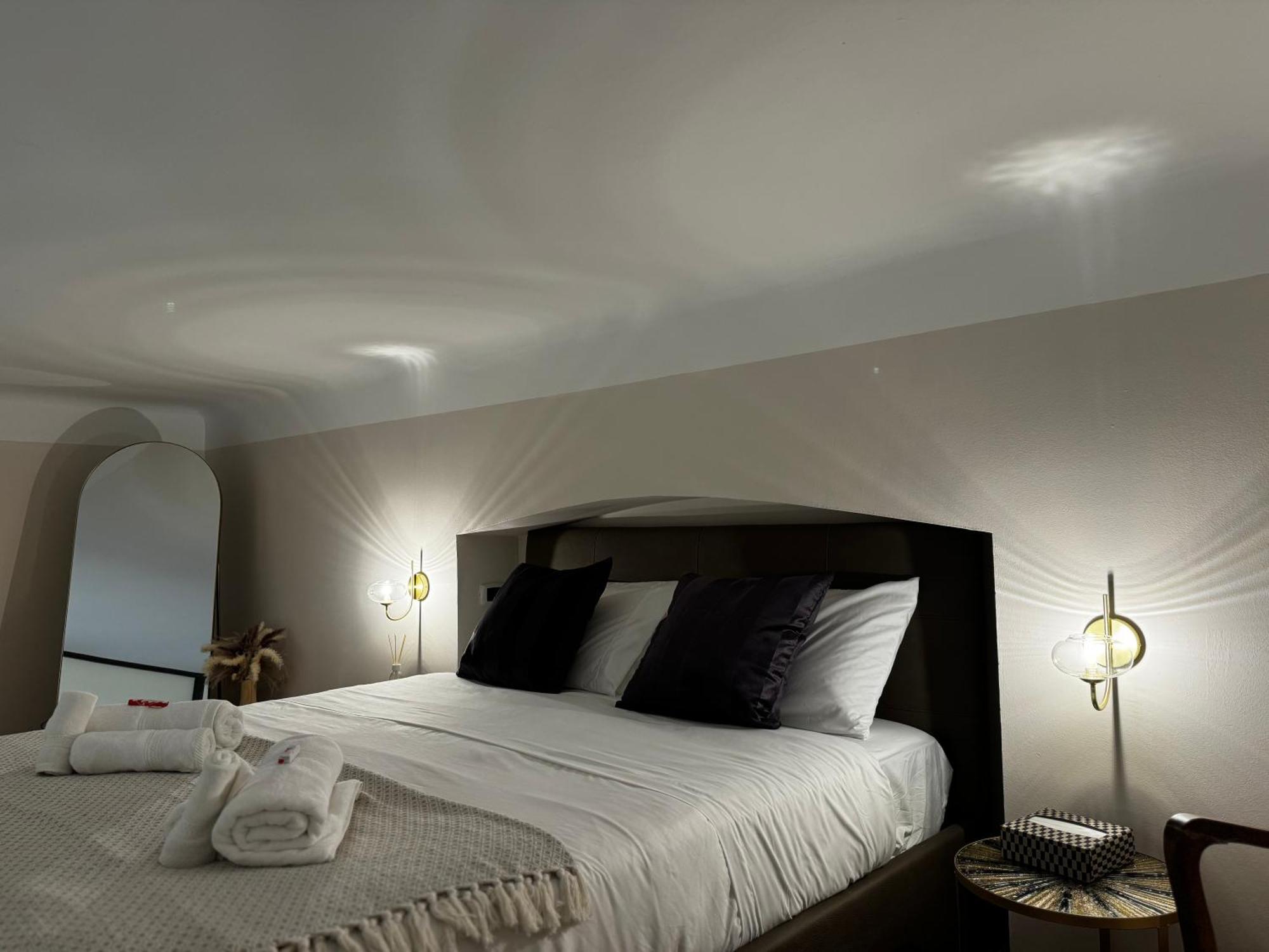 Regina Milano In Verona - Sky Tv, Wifi E Breakfast Box Apartment Exterior photo